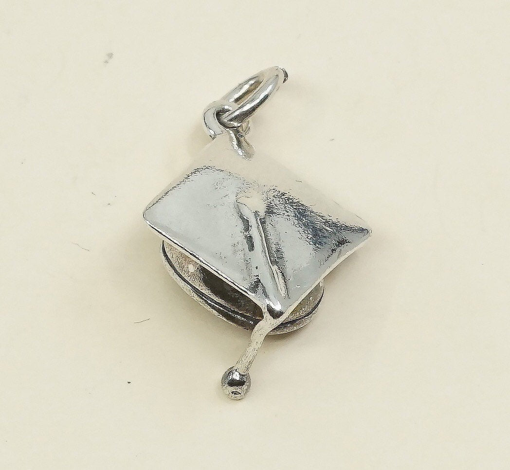 VTG sterling silver graduation pendant, 925 silver cap charm, stamped 925