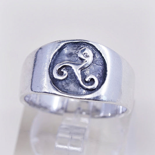 Size 7, vintage mexico sterling 925 silver handmade ring embossed swirl