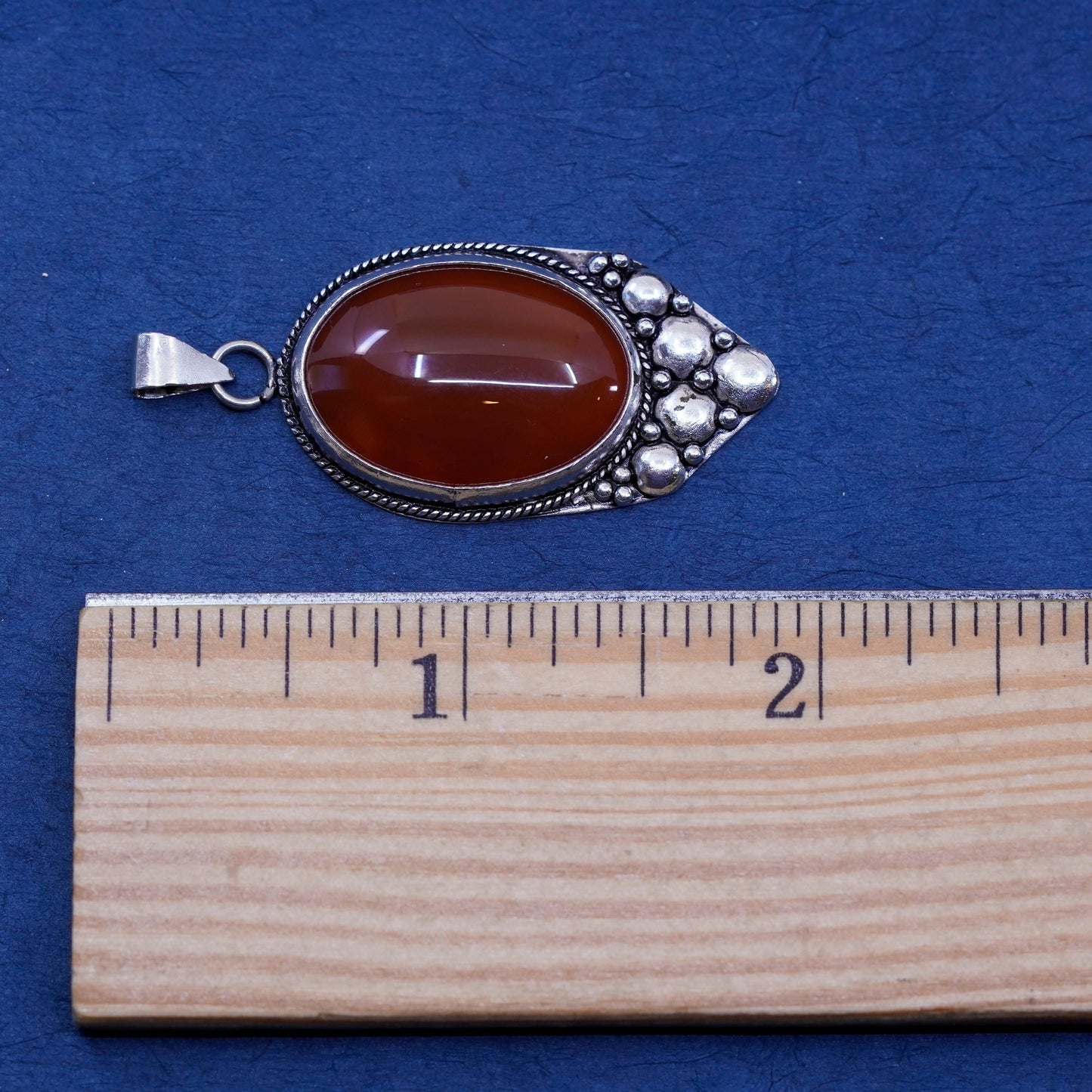 Vintage sterling 925 silver handmade pendant with oval carnelian and beads