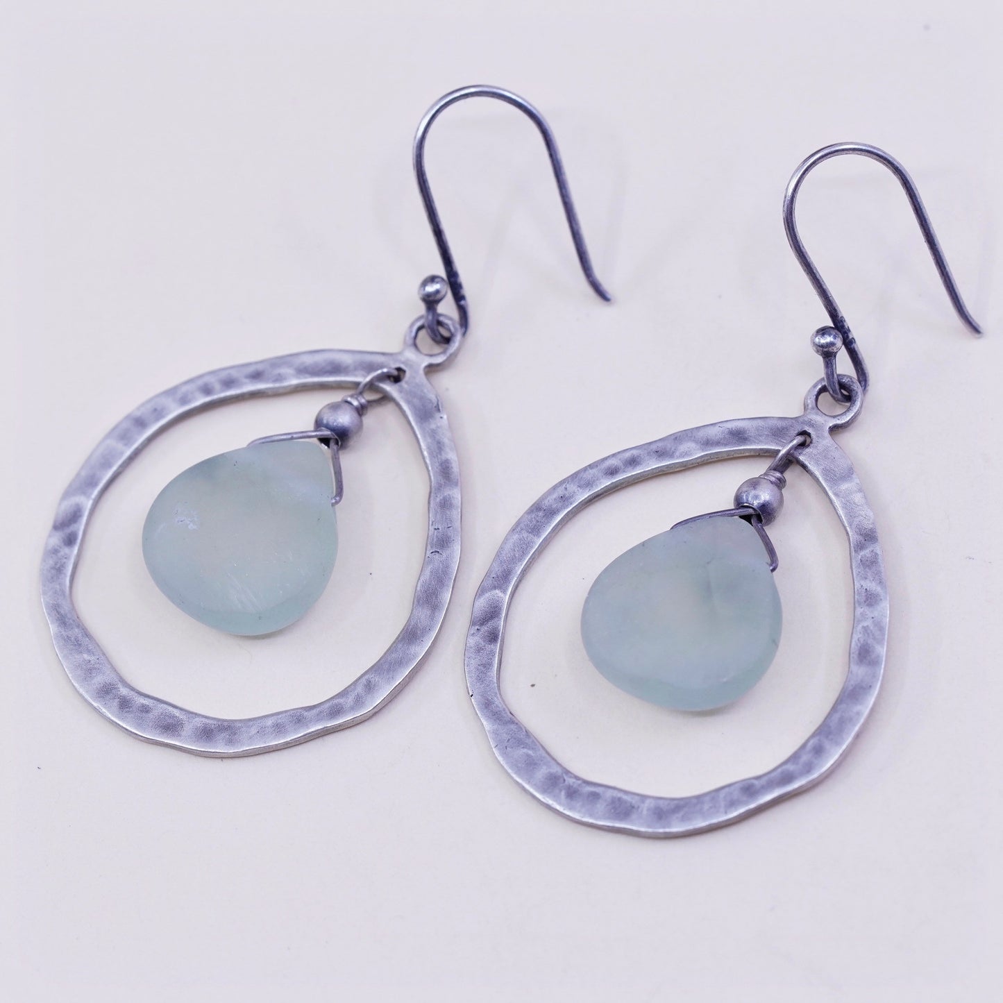 Retired Silpada Sterling 925 Silver Hammered teardrop Earrings with green grape stone, Stamped 925