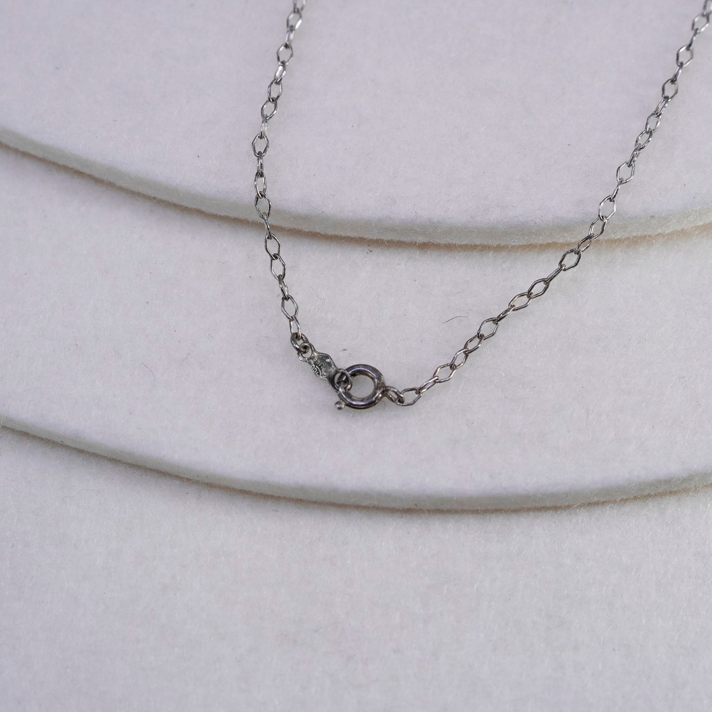 18”, Sterling 925 silver handmade circle necklace with hammered heart pendant