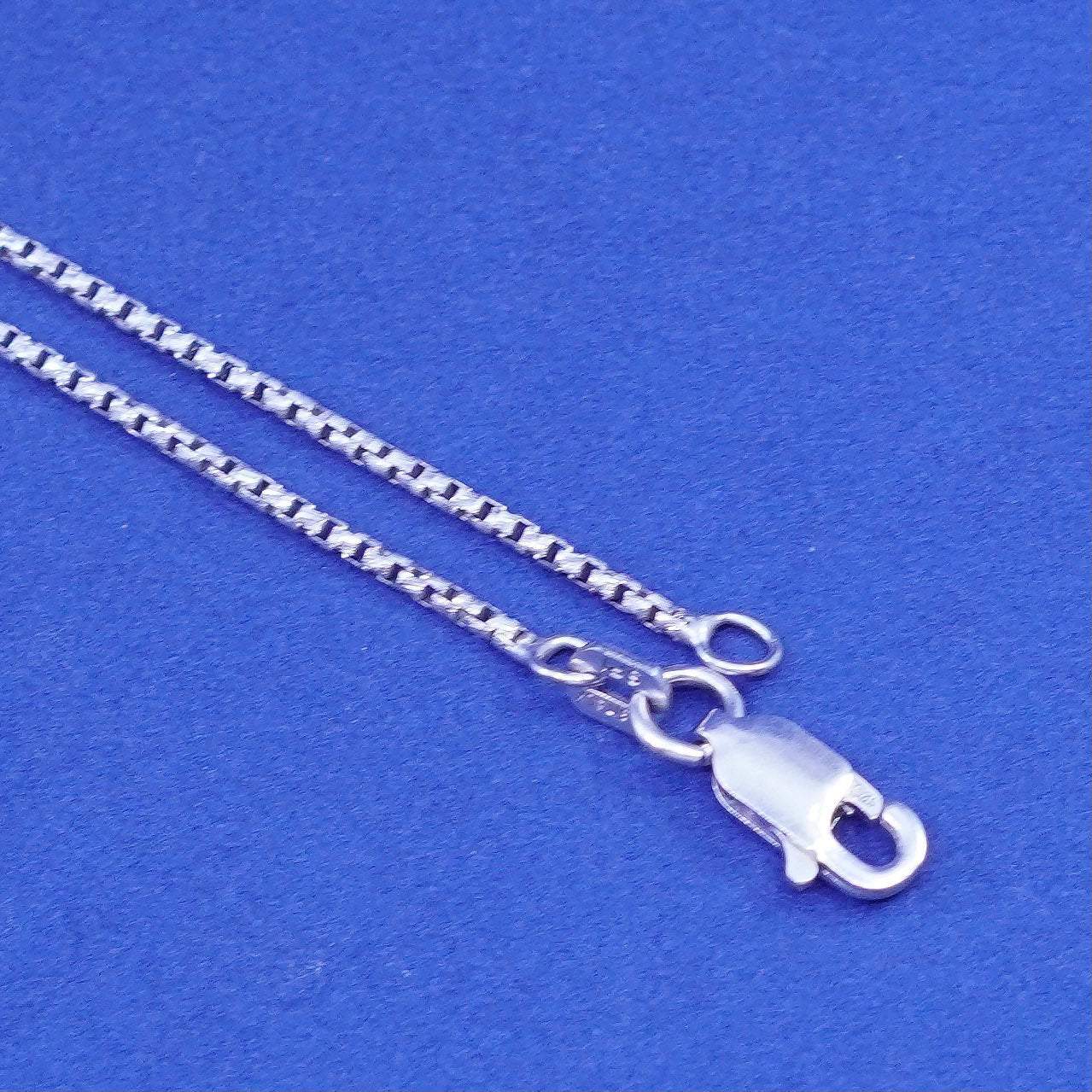 18”, 1mm, vintage Sterling silver necklace, 925 box chain