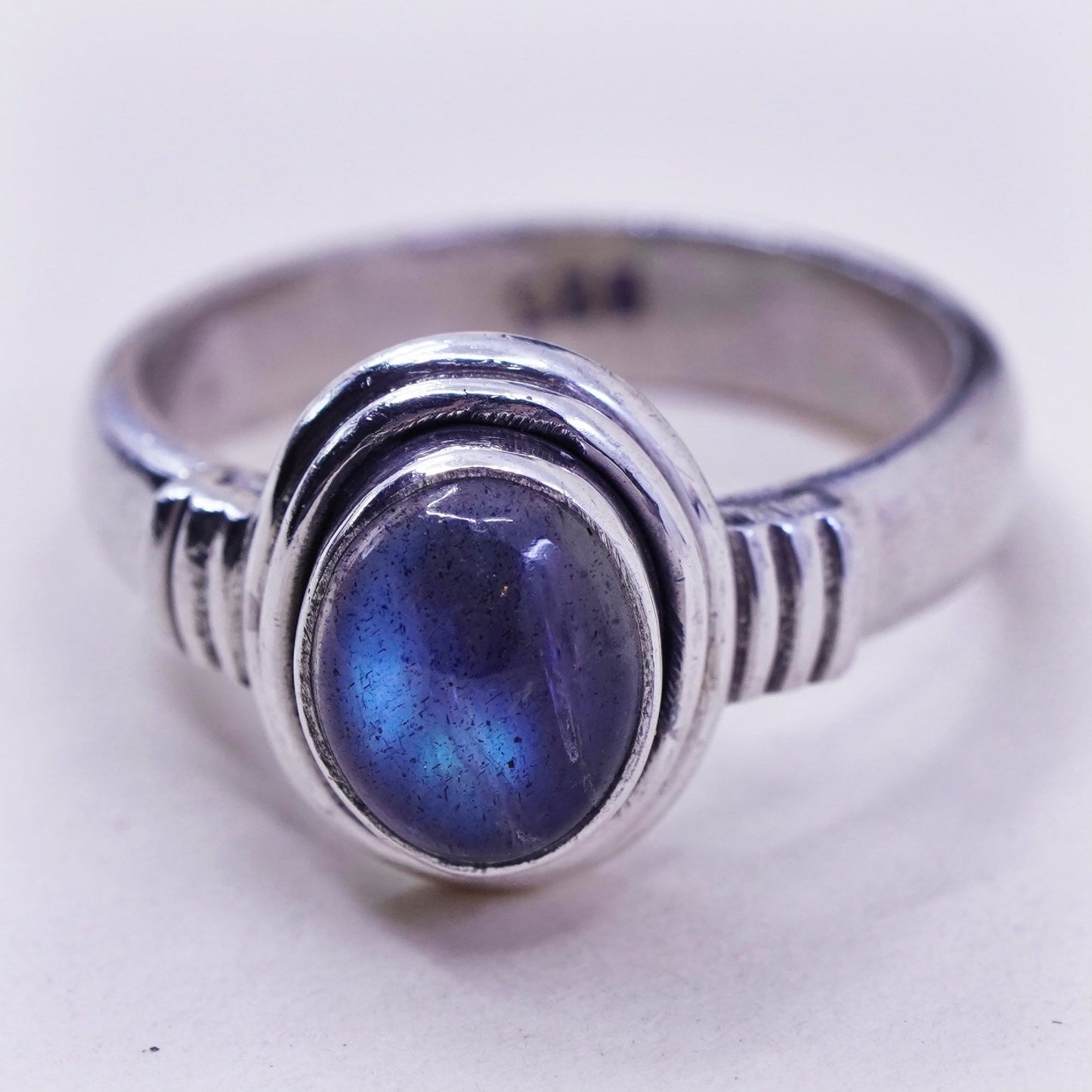 Size 8, vintage Sterling silver handmade ring, 925 with oval labradorite