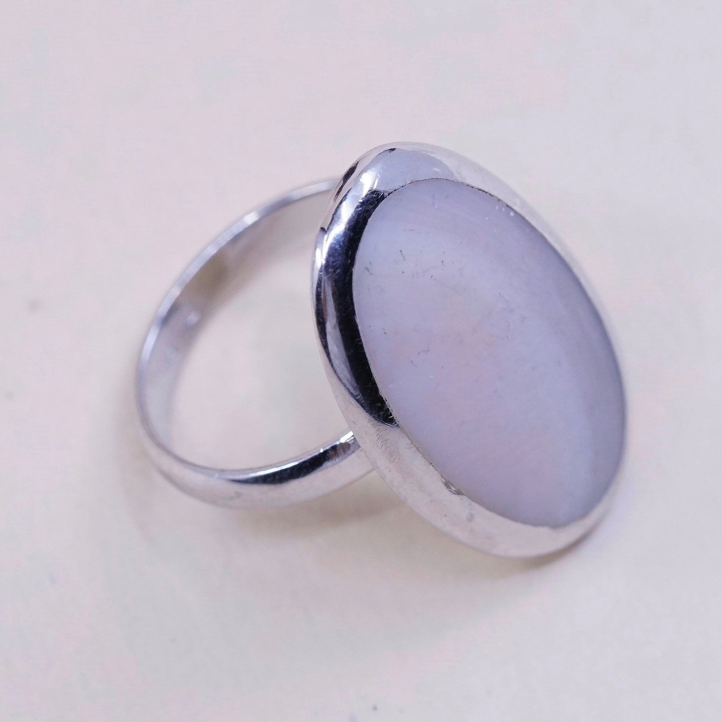 sz 6.75, vtg sterling silver handmade ring w/ oval MOP, 925 statement ring