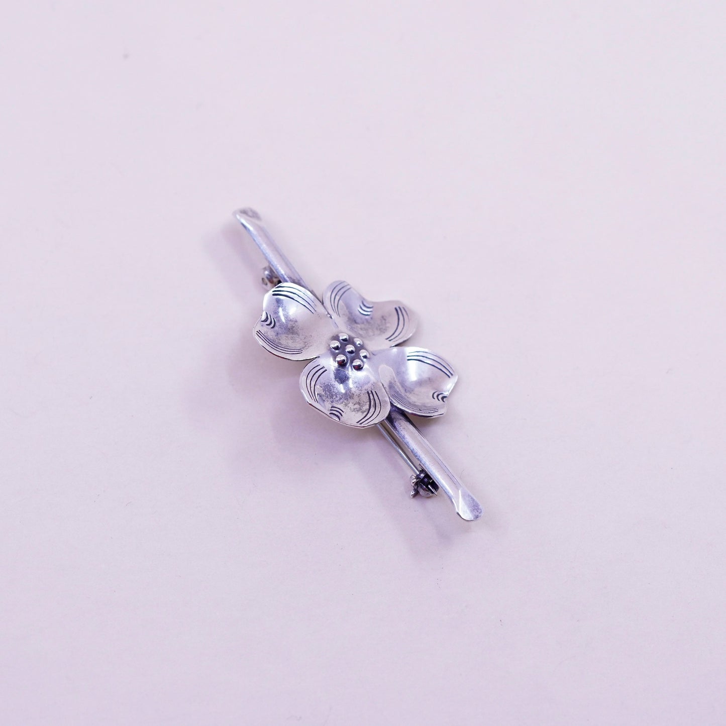 Vintage sterling silver dogwood flower shaped brooch, 925 pin