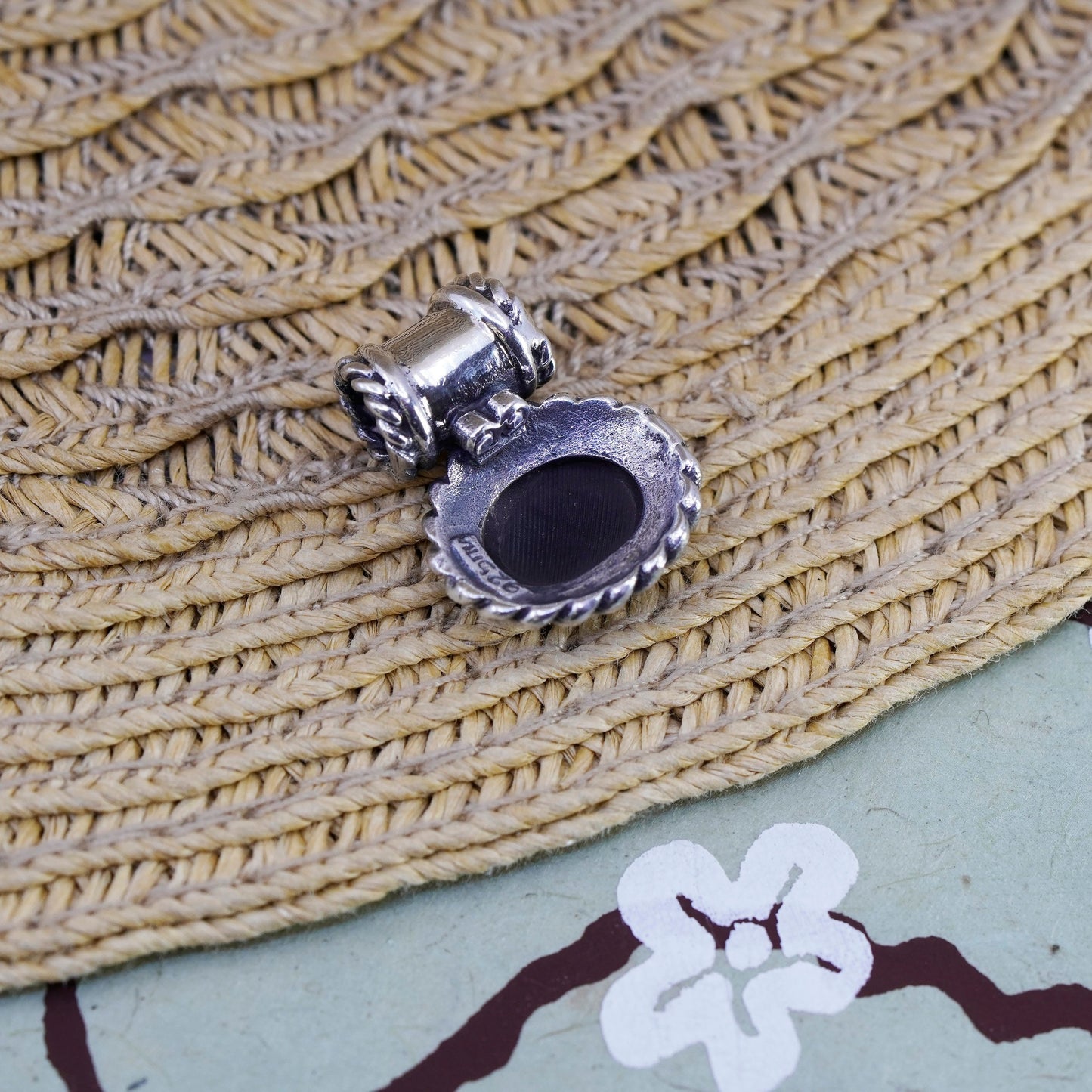 Vintage Sterling 925 silver handmade pendant with oval shaped obsidian