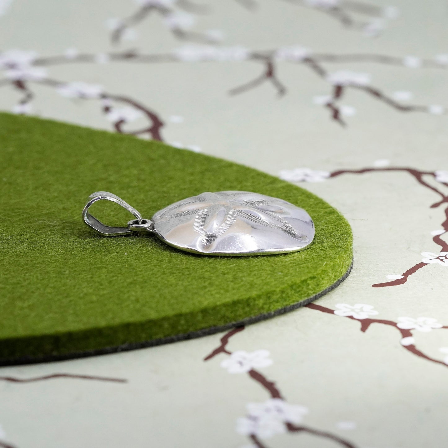 Vintage sterling silver handmade pendant, 925 sand dollar