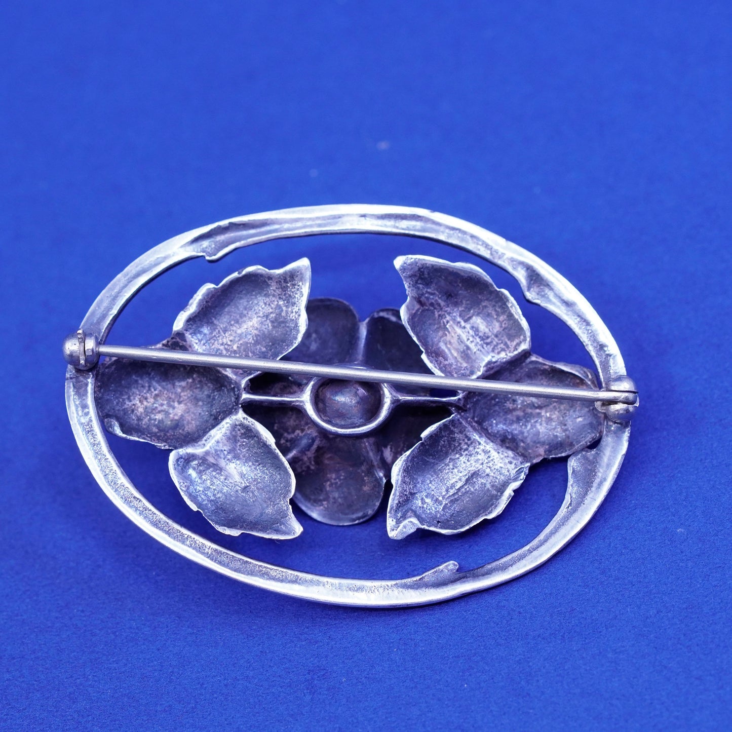 Vintage Sterling 925 Silver Floral handmade brooch, oval flower pin