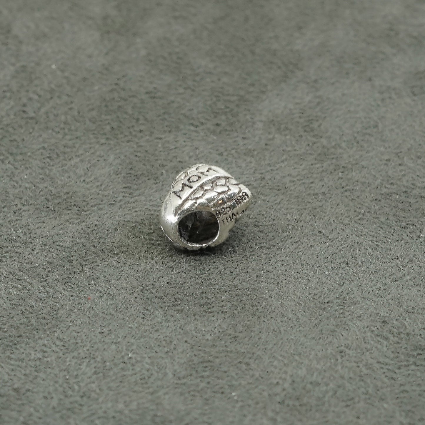 vtg IBB Sterling silver handmade pendant, 925 heart bead engraved “MOM”