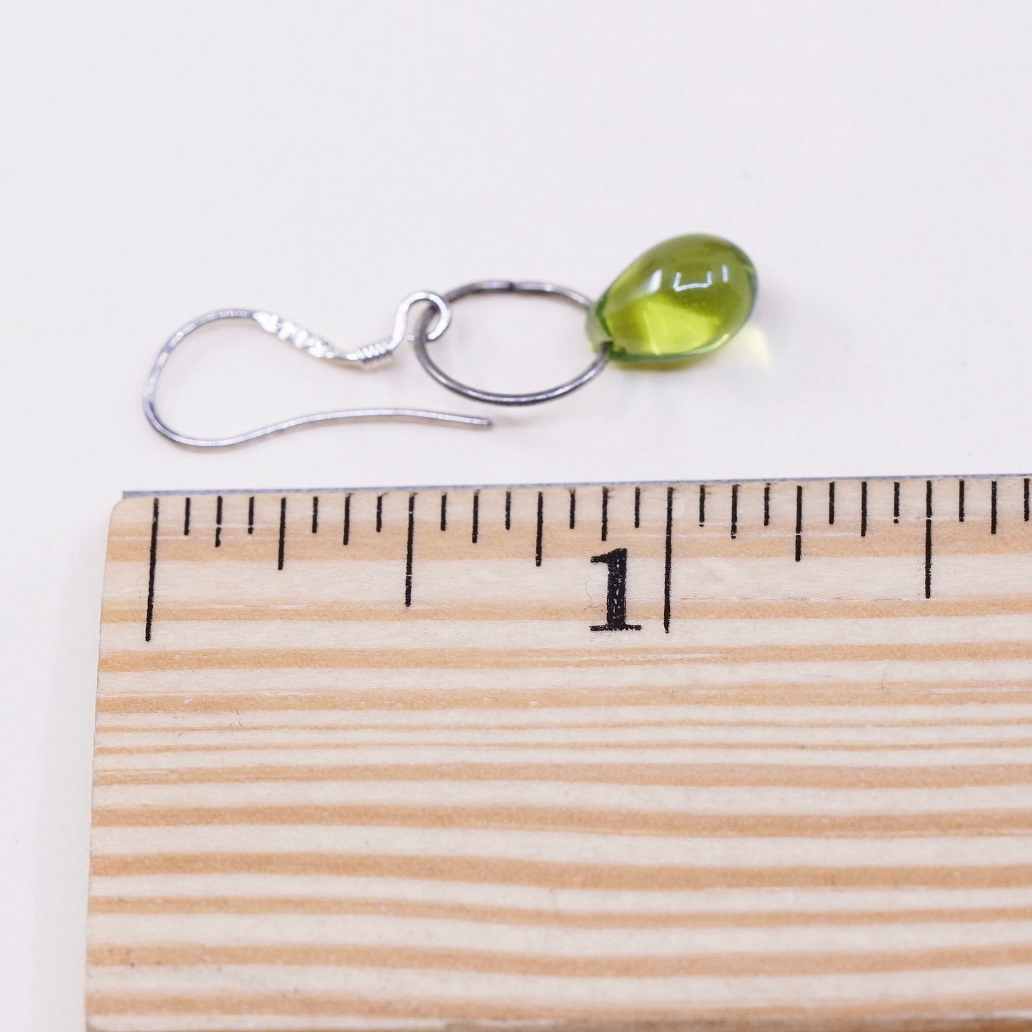 vtg Sterling silver handmade earrings, 925 hooks with green glass teardrop