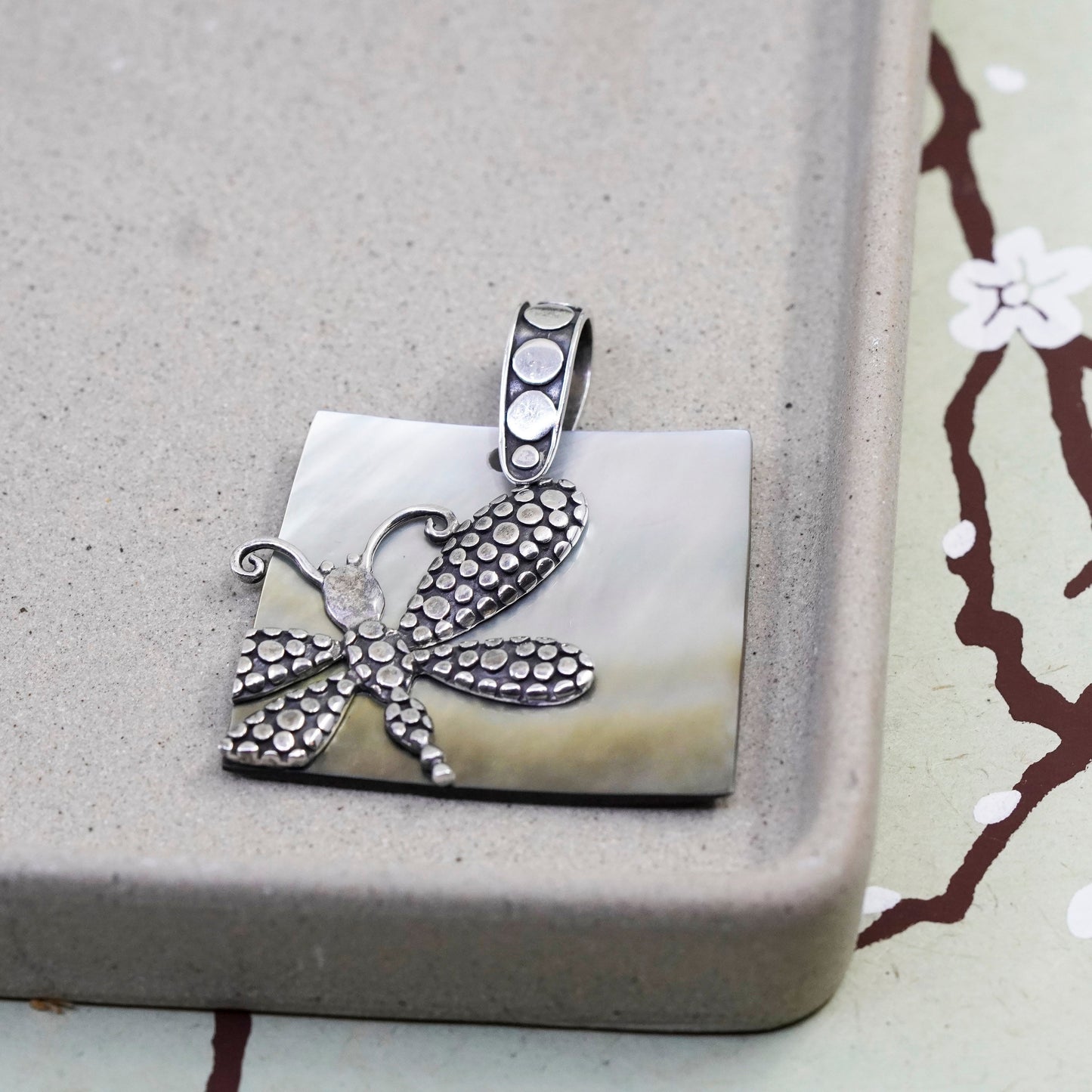 Vintage Sterling 925 silver dragonfly pendant with square abalone