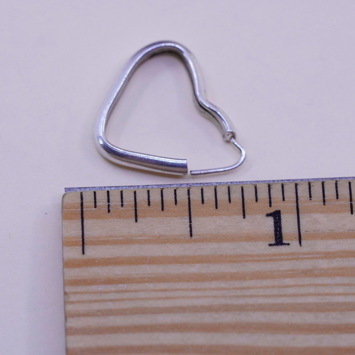 0.75”, Vintage sterling silver heart earrings, fashion minimalist, 925 hoops