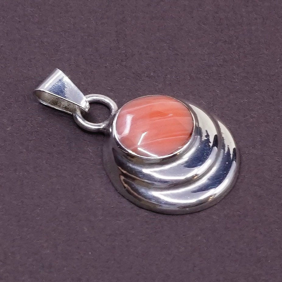 vtg LATA Sterling silver handmade pendant, round 925 w/ pendant w/ red agate