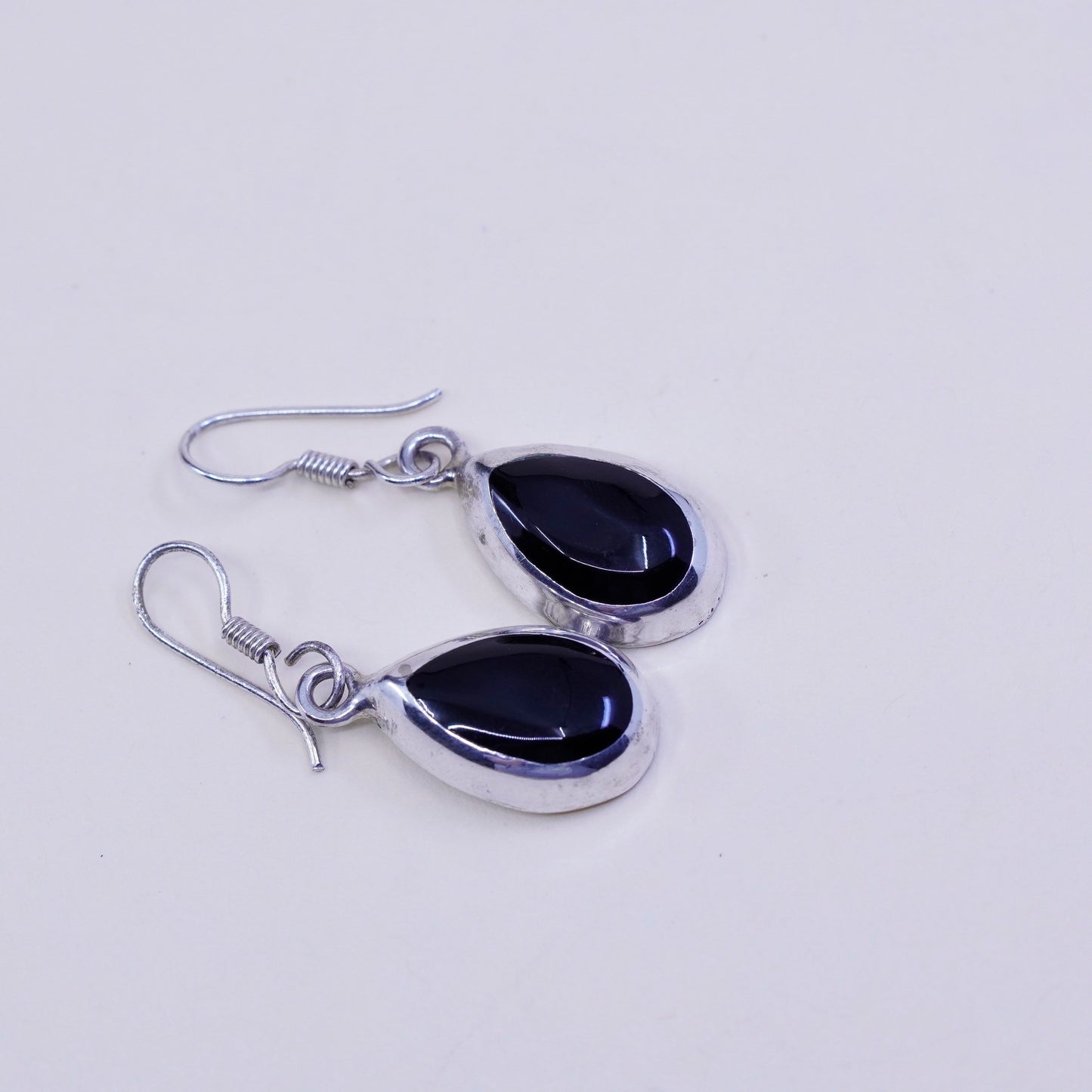 Vintage sterling 925 silver handmade earrings with teardrop onyx