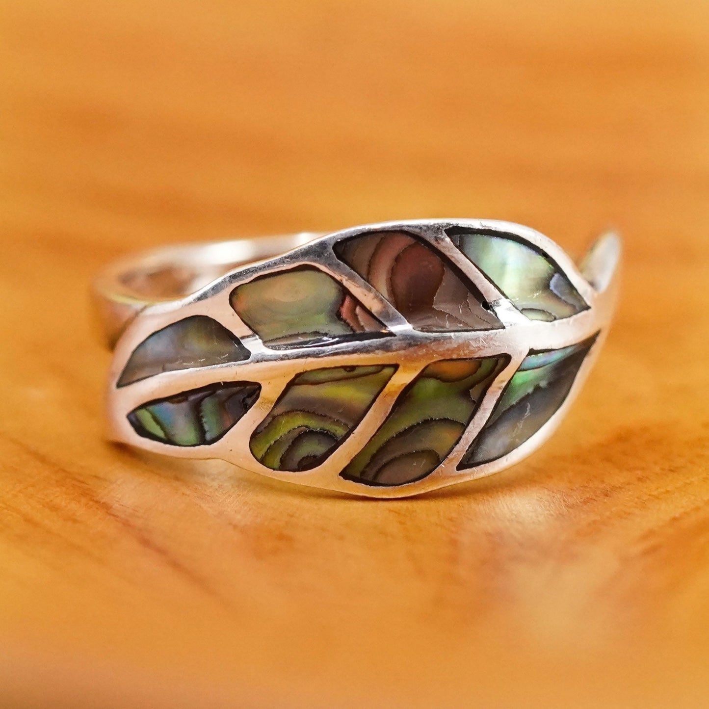 Size 9, vintage sterling silver handmade ring, 925 leafy band with abalone