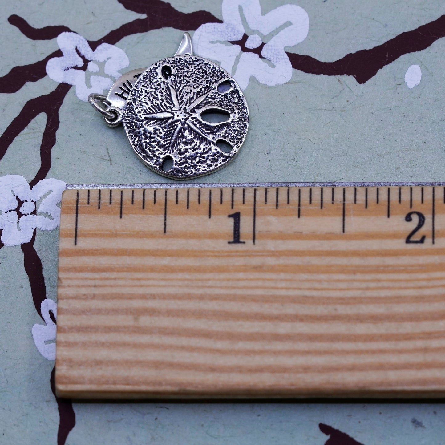 Native American Wheeler jewelry Sterling Silver Pendant, 925 sand dollar charm