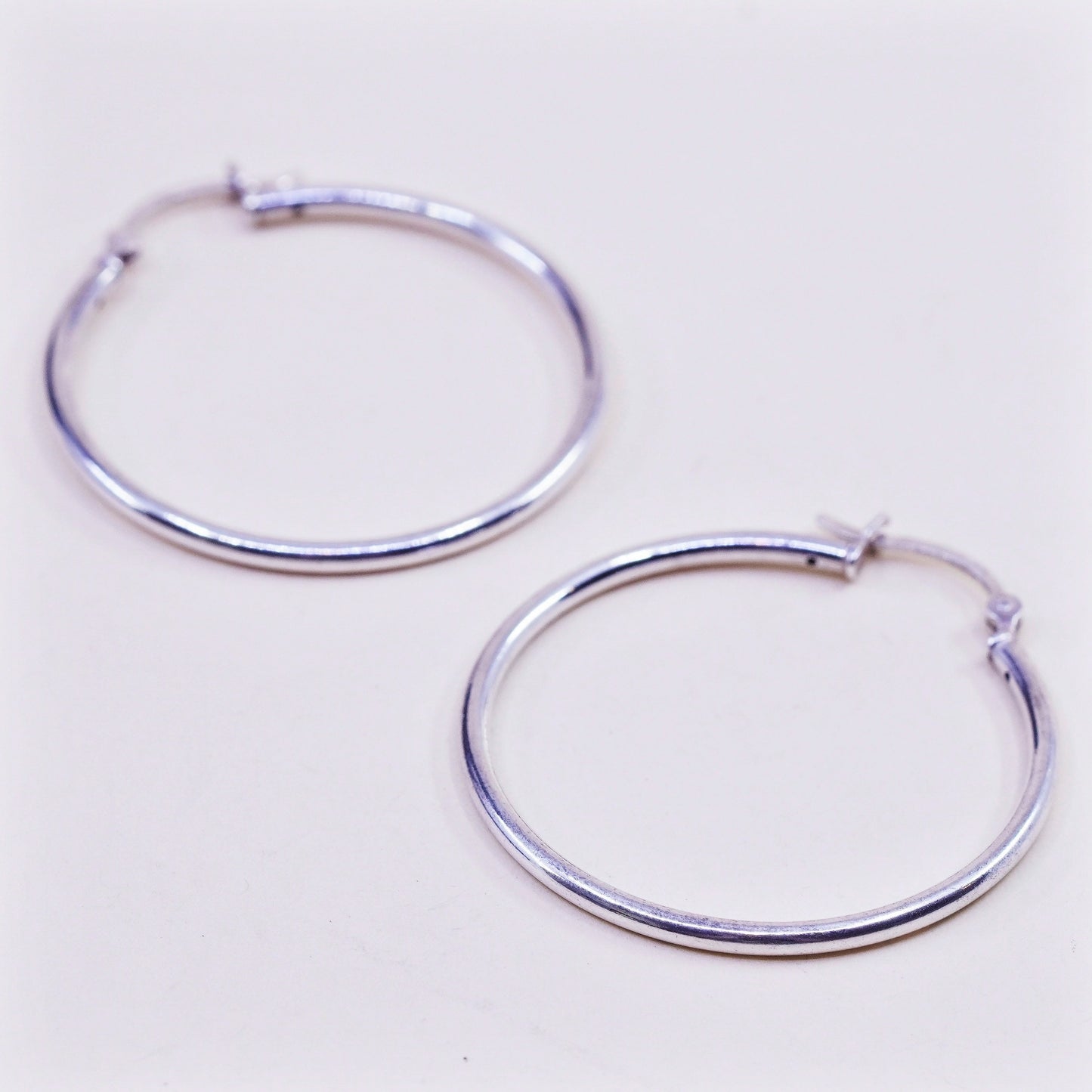 1.5” Vintage sterling silver loop earrings, fashion minimalist primitive hoops