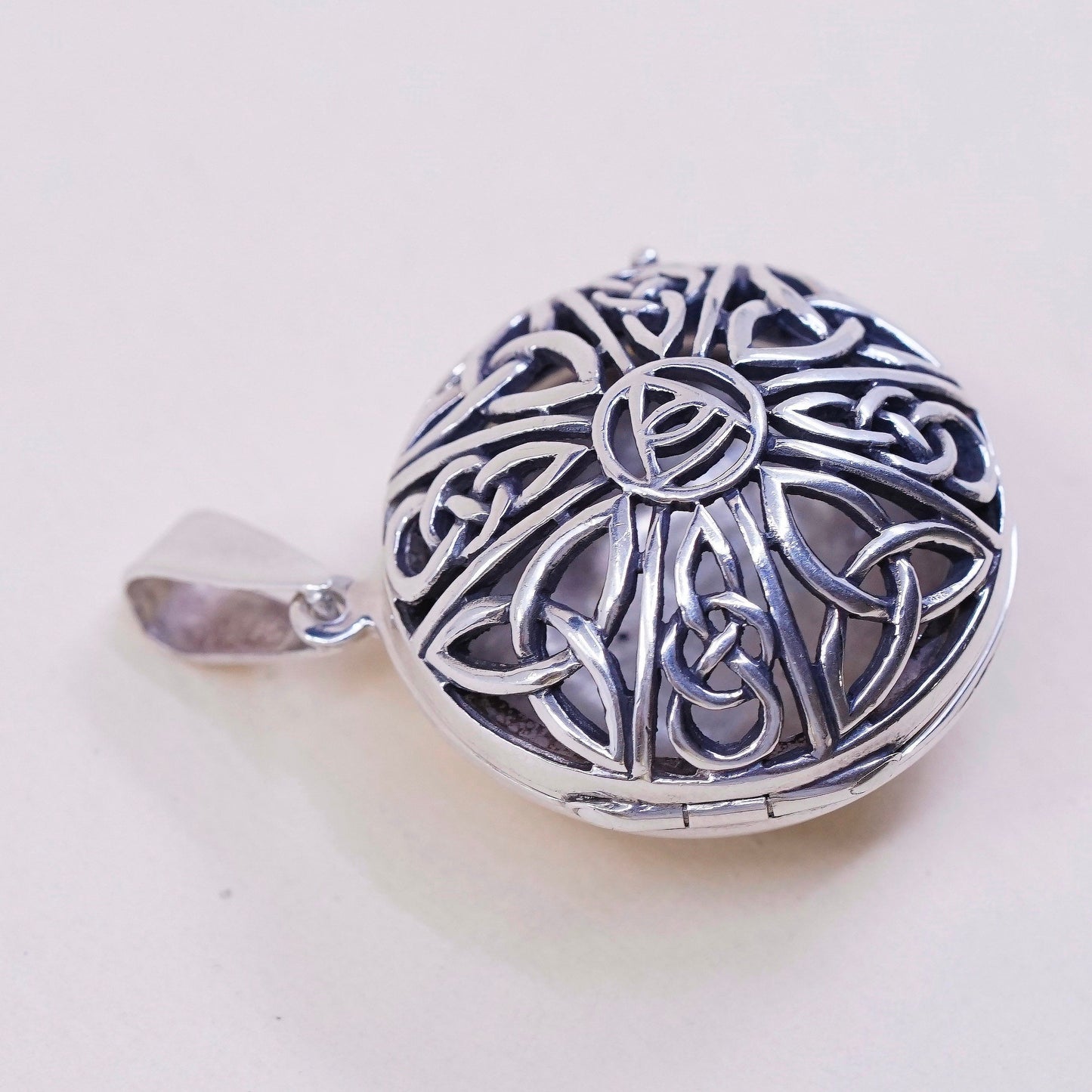 Sterling silver handmade prayer box pendant, 925 locket charm w/ filigree bali