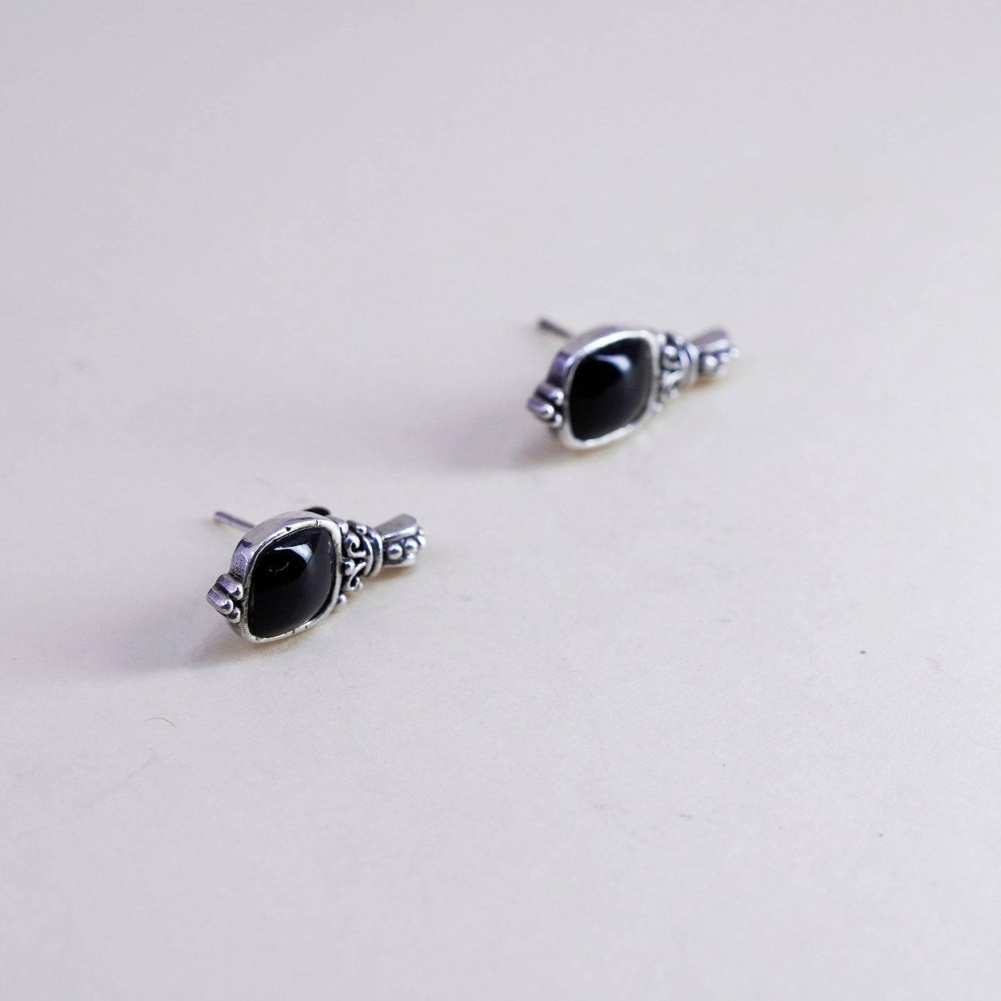 Vintage Sterling silver handmade earrings, Mexico 925 studs with onyx