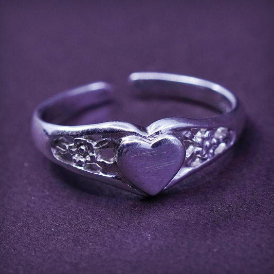 Size 2.75, vintage Sterling silver handmade ring, 925 filigree heart