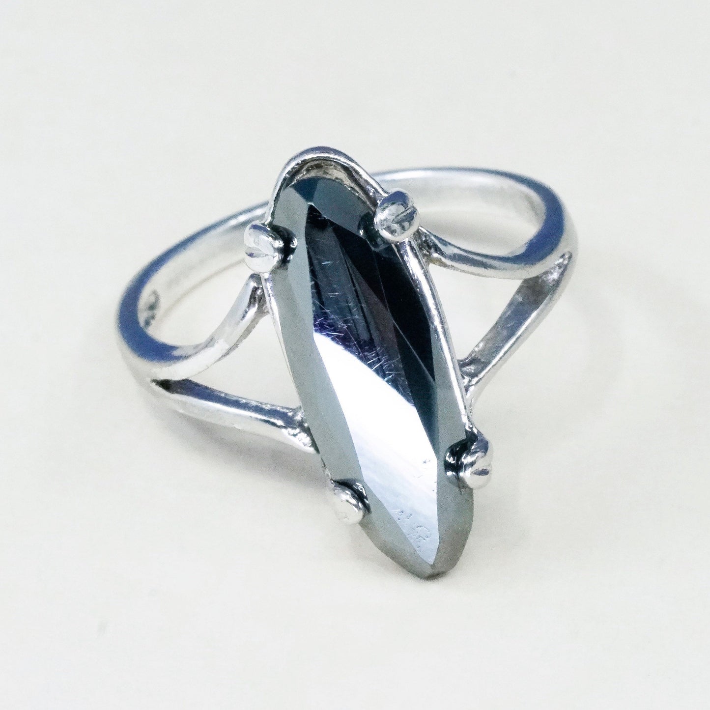 Size 6, vtg sterling 925 silver handmade ring with Marquise shaped hematite