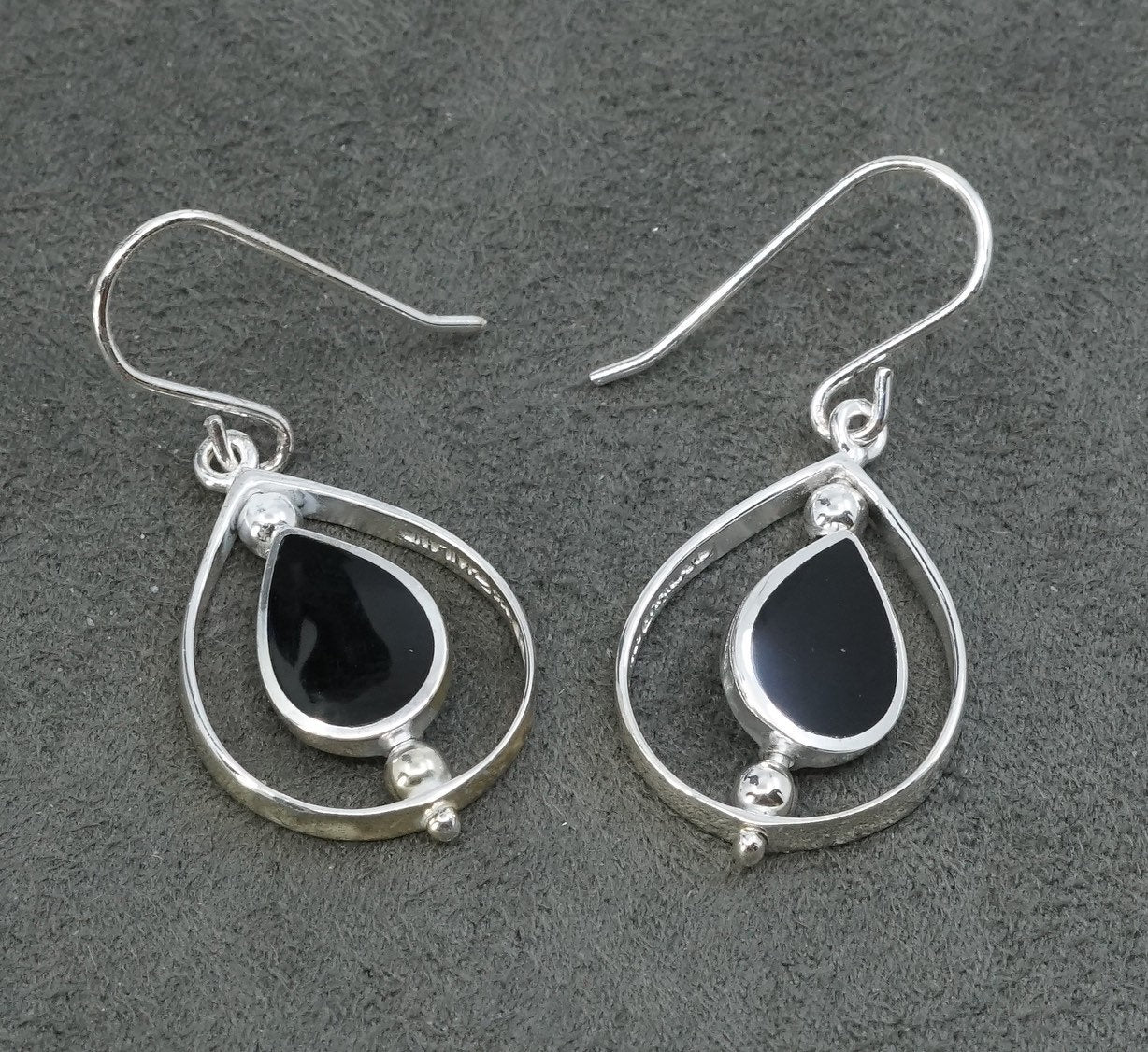 vtg Sterling silver handmade earrings, 925 w/ teardrop obsidian