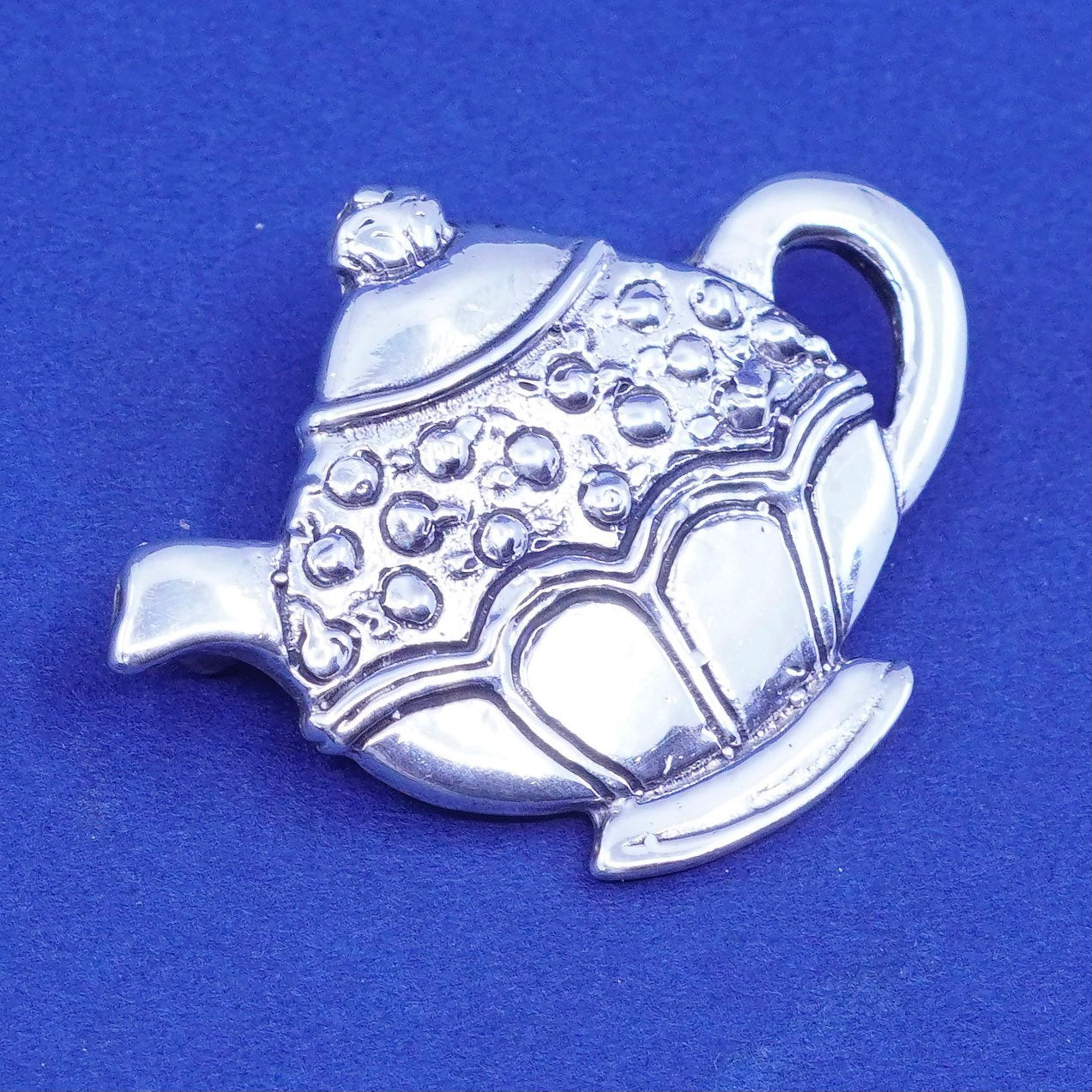 Mary Engelbreit Me Ink 925 Mexico Sterling 925 Silver teapot Folk Art Brooch