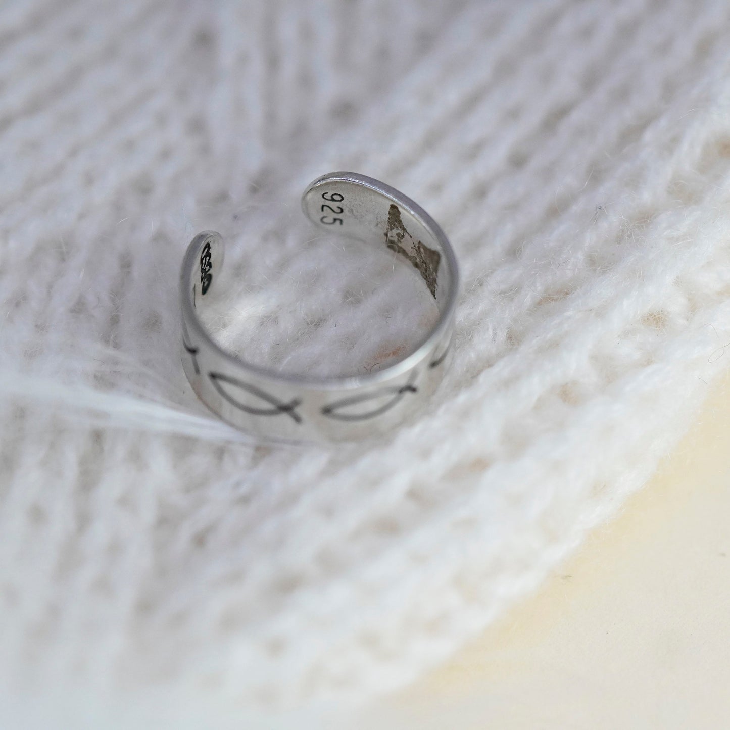 Size 2.25, vintage Sterling silver handmade ring, 925 fish band