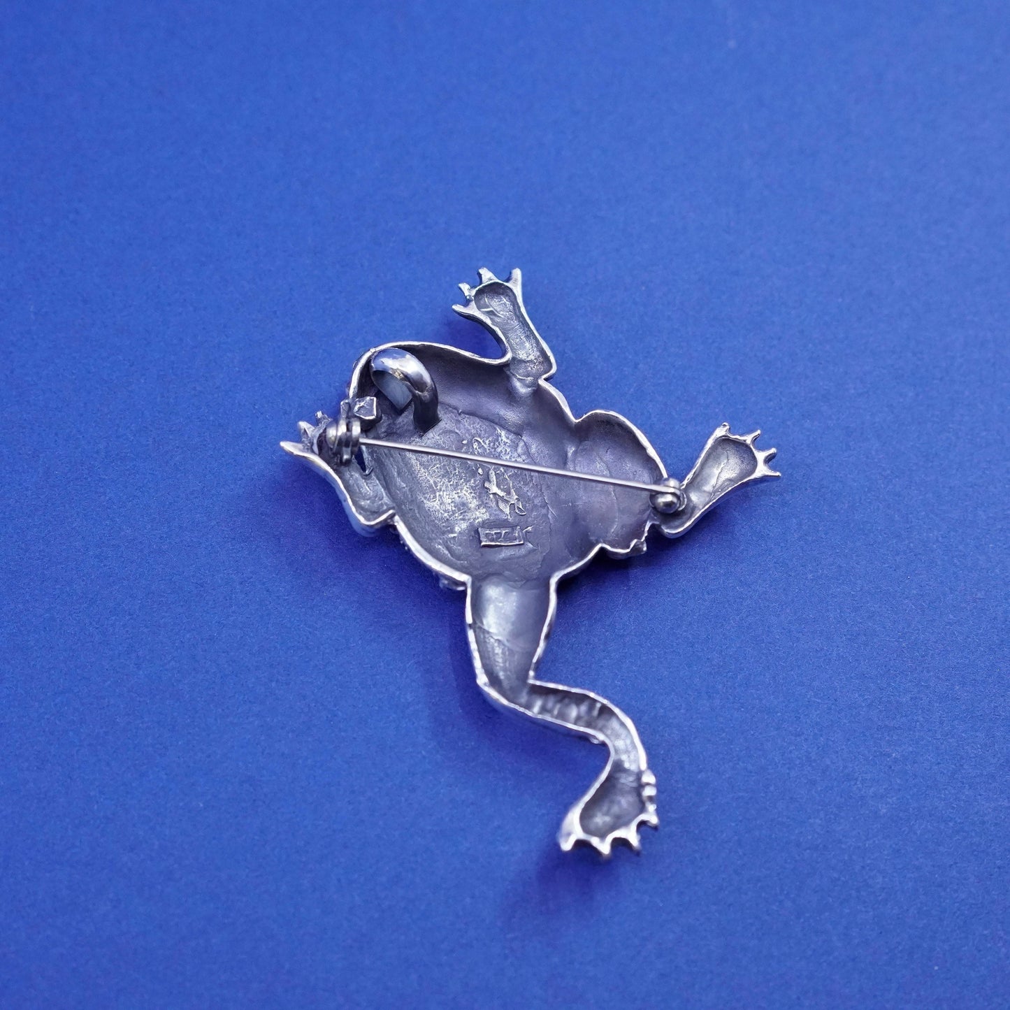 Vintages sterling silver handmade brooch, beaded 925 frog pendant