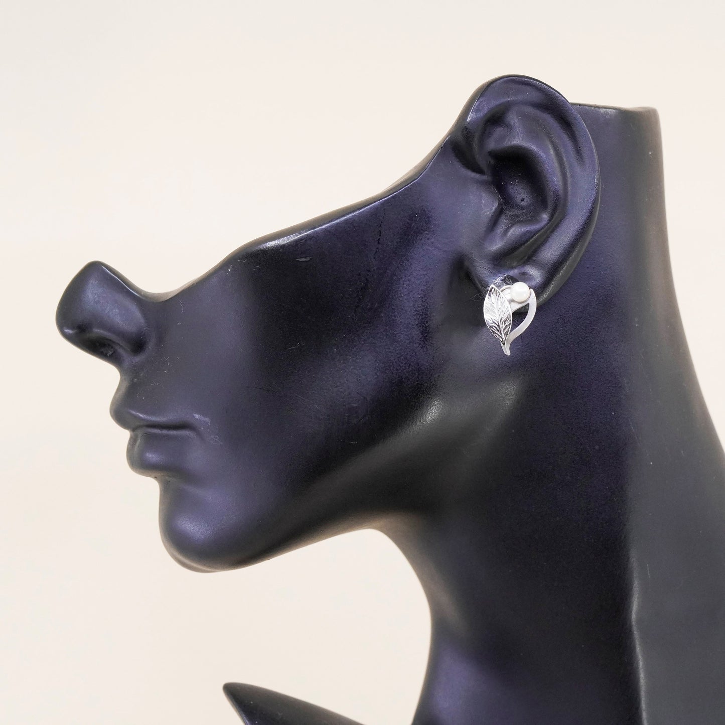 Vintage Sterling silver handmade earrings, 925 screw back leaf with pearl