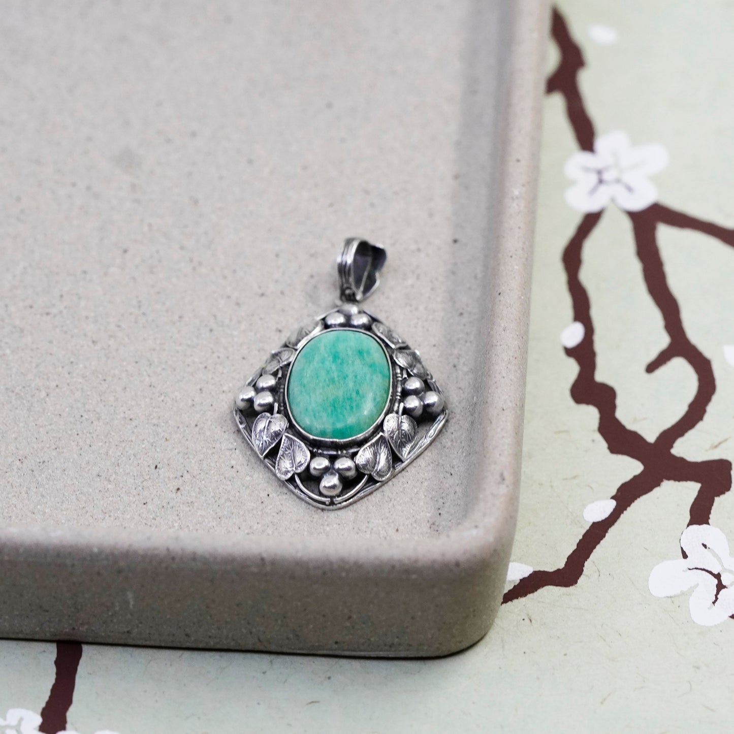 Vintage Sterling 925 silver handmade pendant with turquoise and leaves