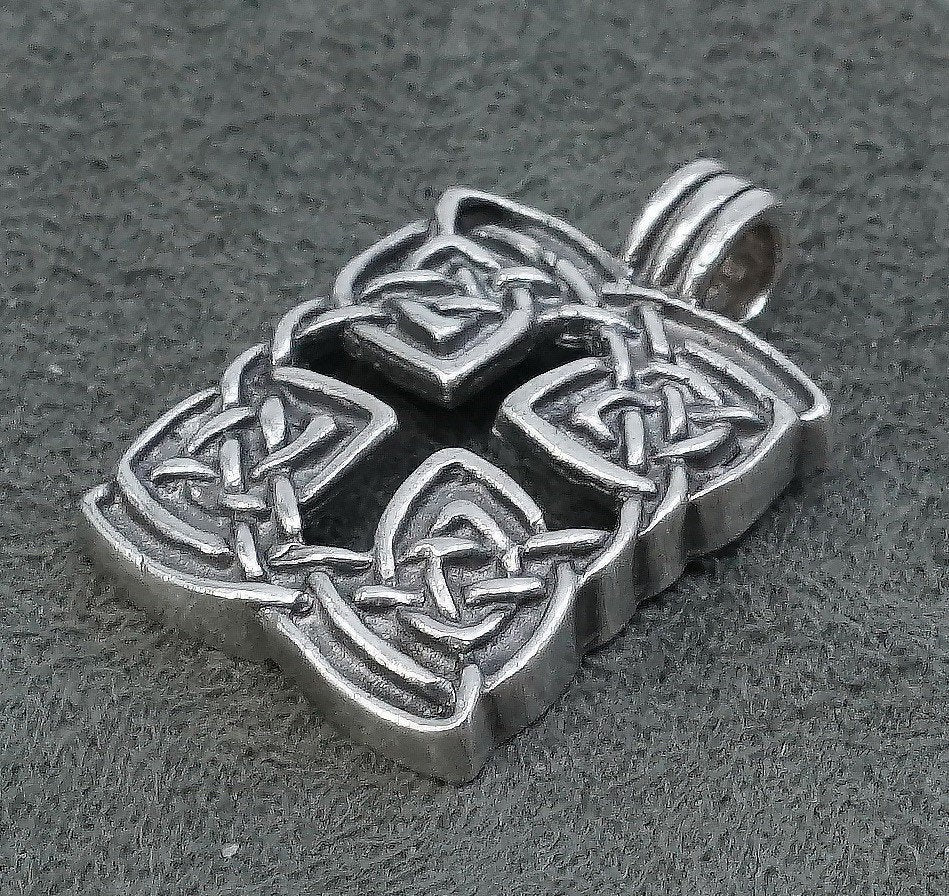 vtg Sterling silver handmade pendant, 925 Filigree cross