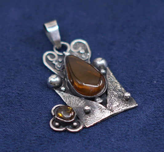 vtg memo hamacatic Sterling silver handmade pendant, 925 Bali w/ amber center