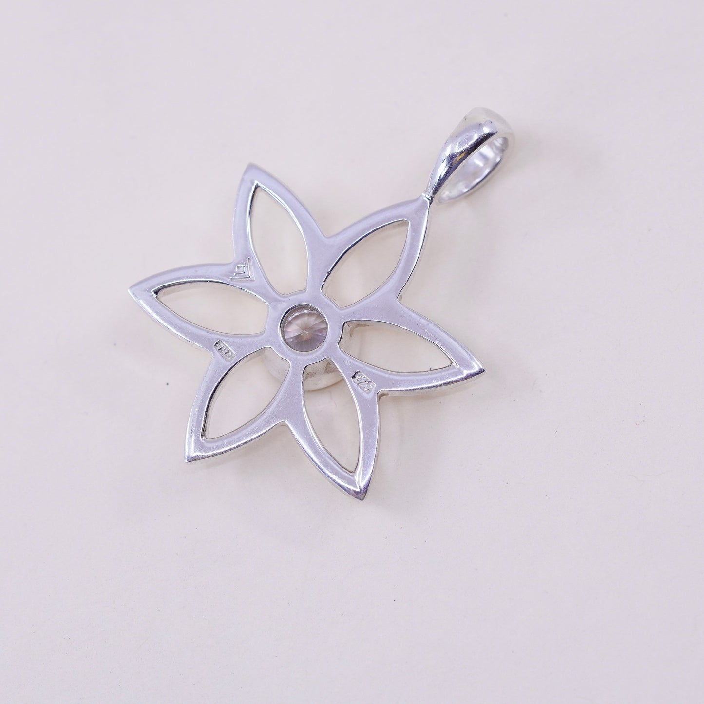 silpada sterling silver pendant, S1195 Silver 925 Star/flower Pendant Cz Center