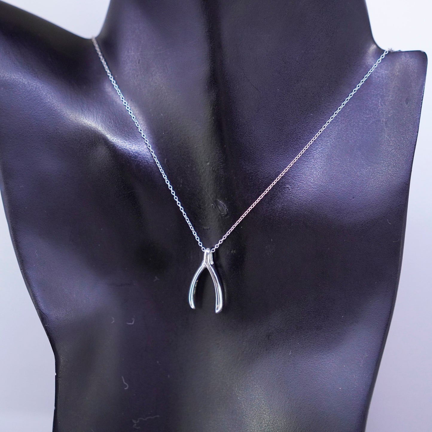18”, vintage Sterling 925 silver handmade circle necklace with wishbone pendant