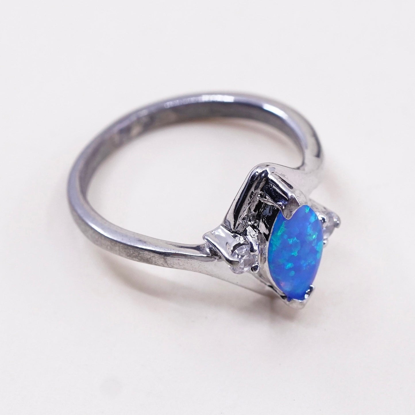 Size 6.75, vtg Sterling 925 silver handmade ring with marquise shaped opal N cz