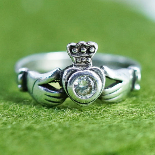 Size 7, Vintage sterling 925 silver claddagh ring, holding cz heart