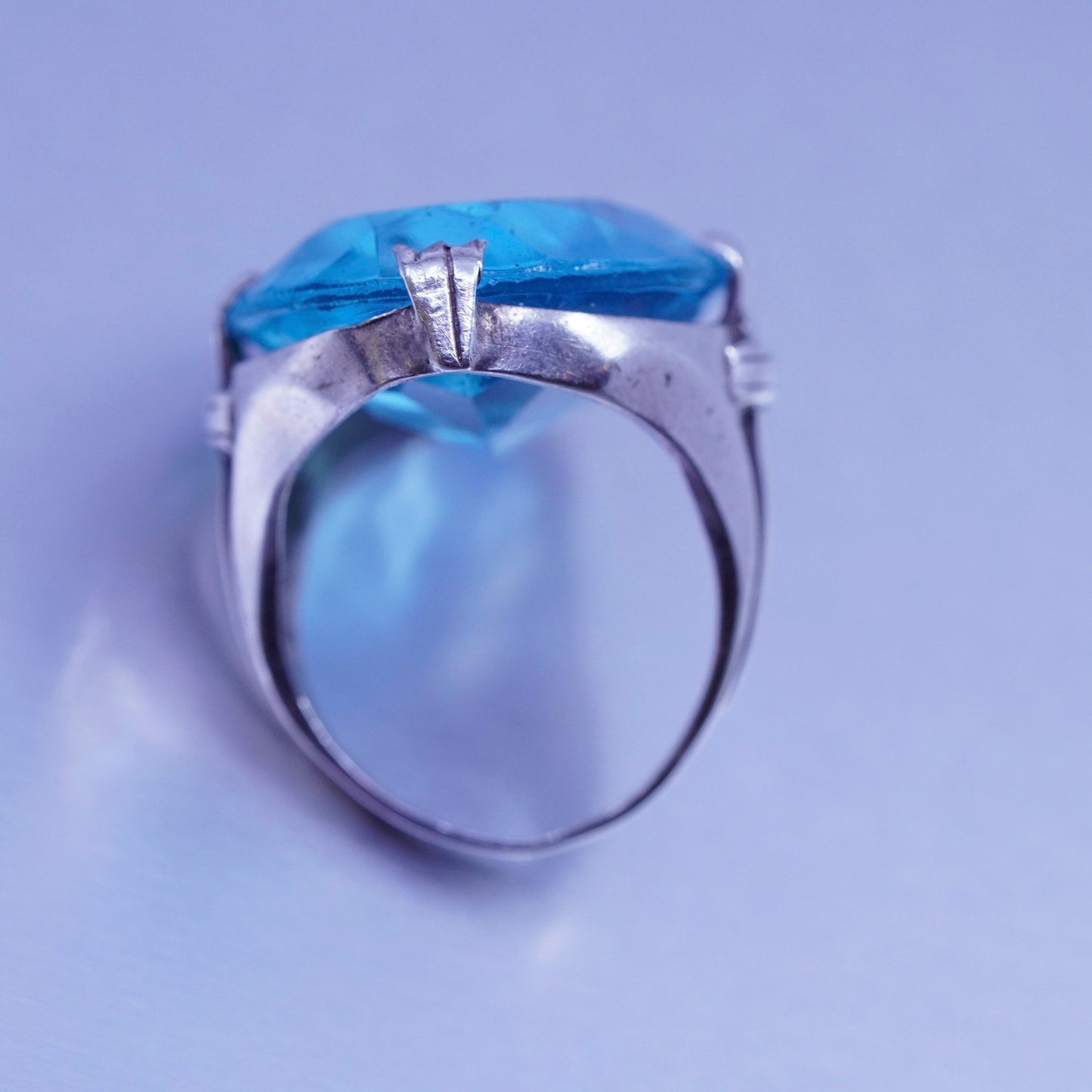 Size 3.5, vintage Sterling 925 silver handmade cocktail ring with blue glass