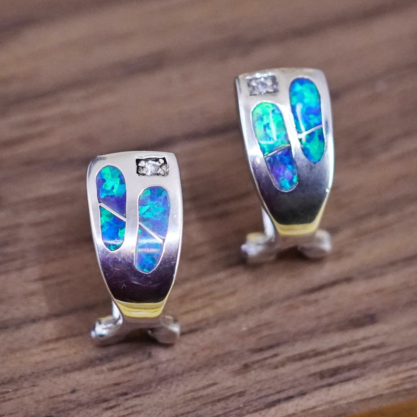 Vtg Sterling silver handmade earrings, studs, 925 studs with fire opal diamond