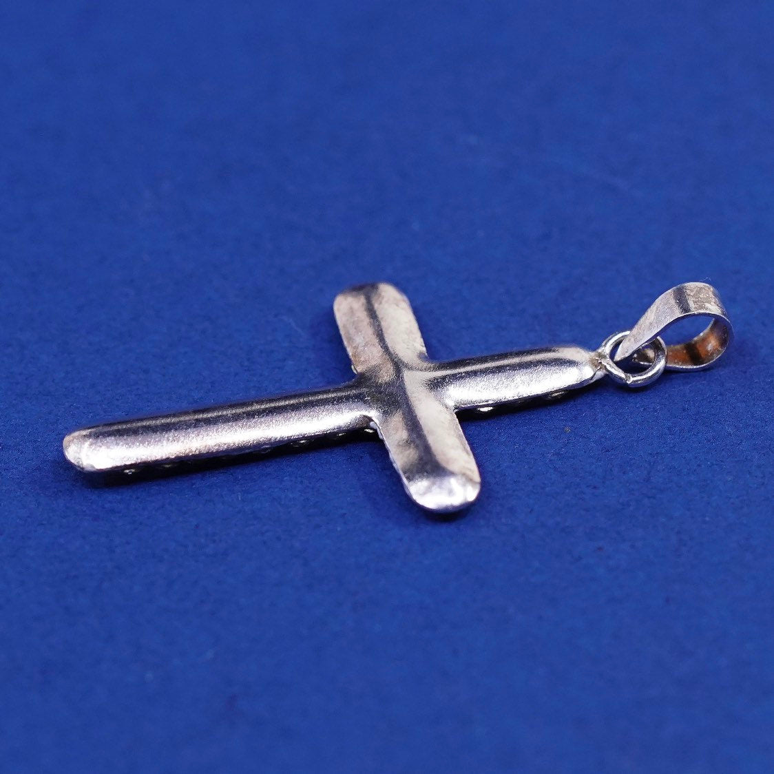 vtg Sterling silver handmade pendant, 925 cross w/ crystal, stamped 925