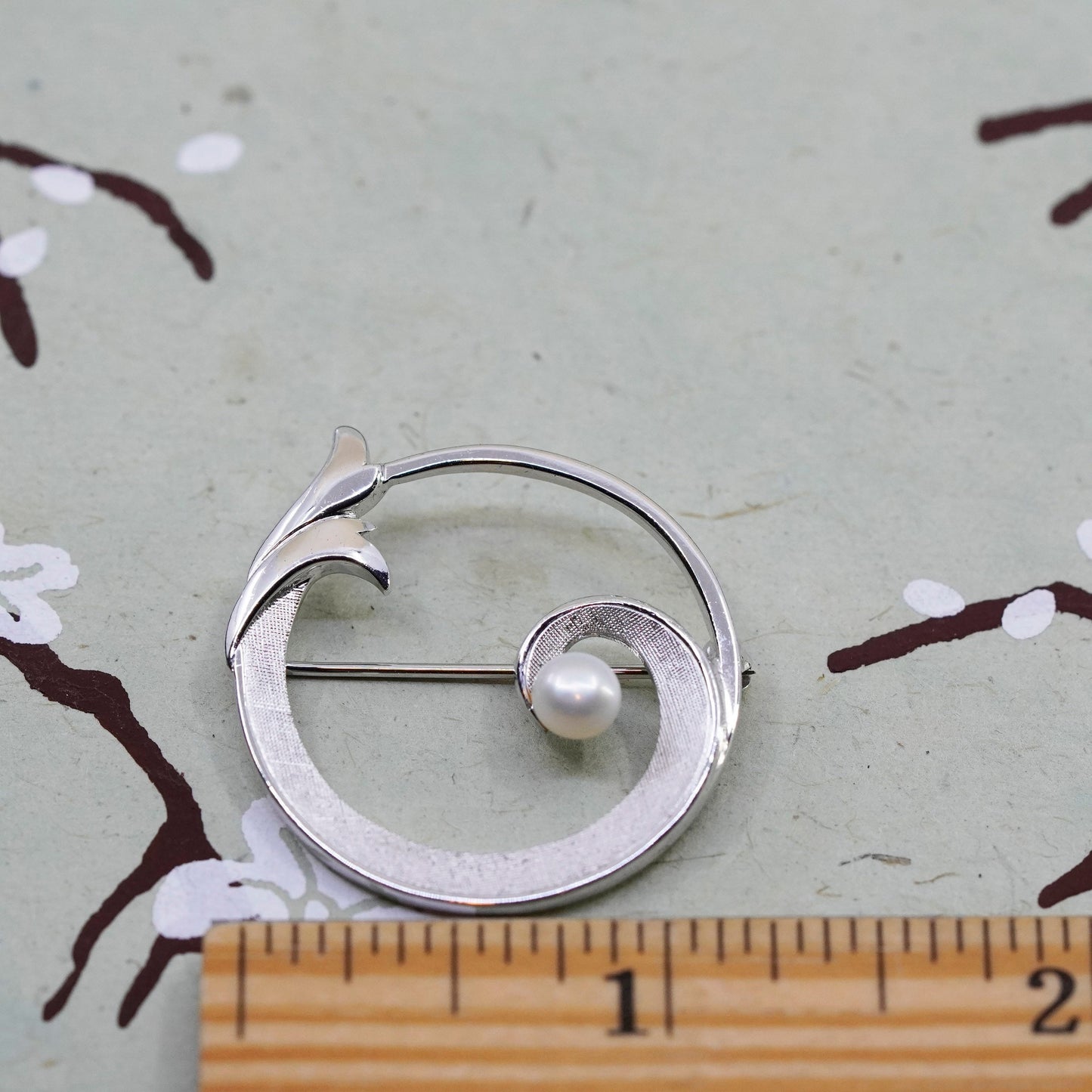 Vintage Sterling 925 silver handmade circle brooch pendant with pearl, elegant