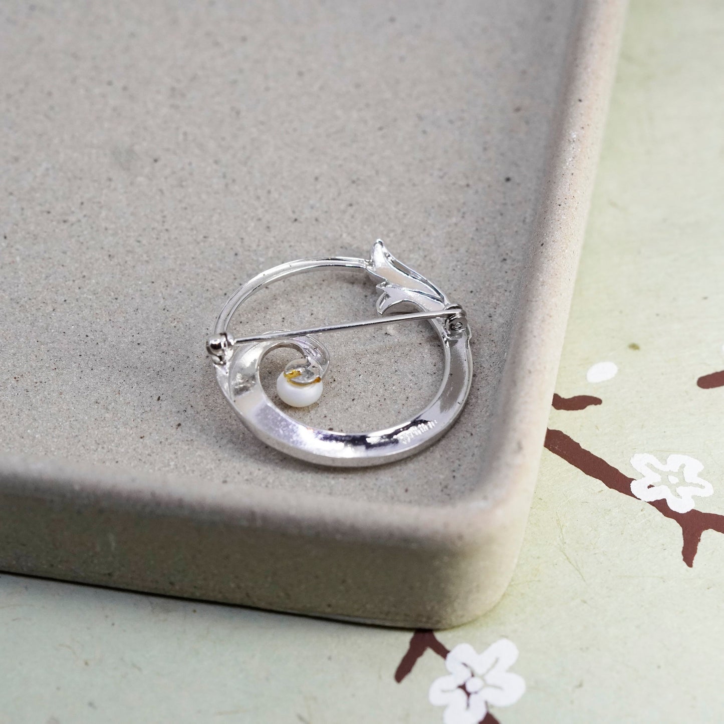 Vintage Sterling 925 silver handmade circle brooch pendant with pearl, elegant