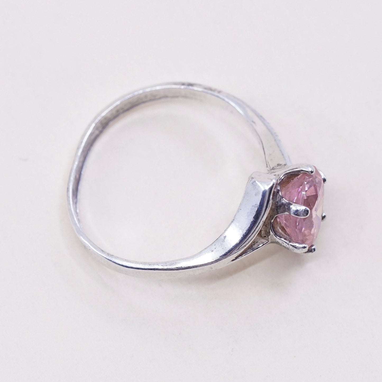 Size 7.5, vintage sterling 925 silver handmade ring with pink crystal