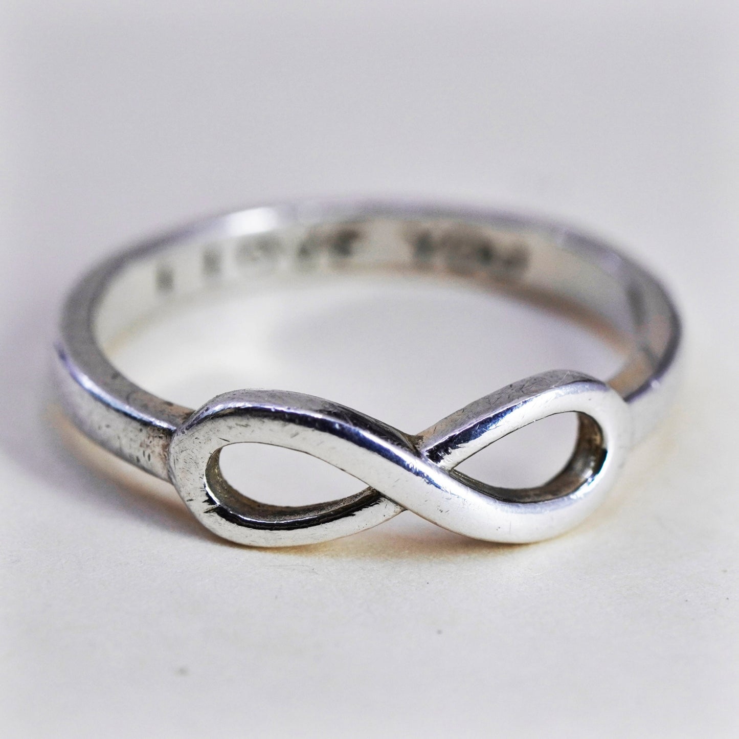 Size 6, vtg Sterling 925 silver handmade infinity loop band ring “I love you”