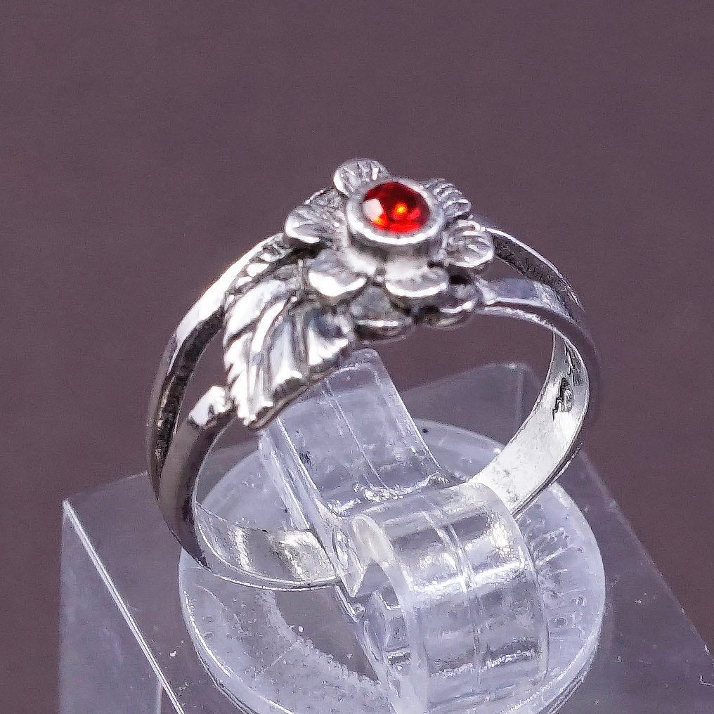 sz 4.25, vtg Sterling silver handmade ring, 925 flower and leaves w/ cz