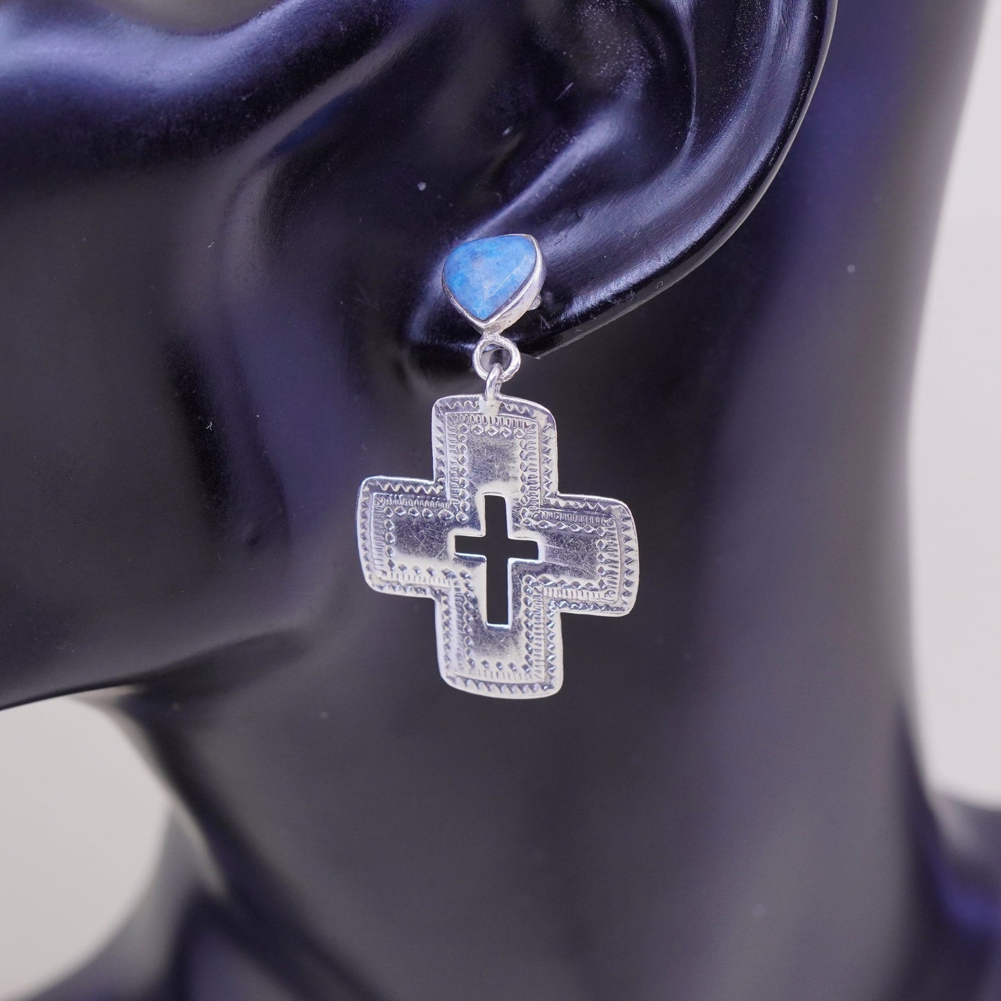 vtg Sterling 925 silver handmade textured cross earrings with heart sodalite