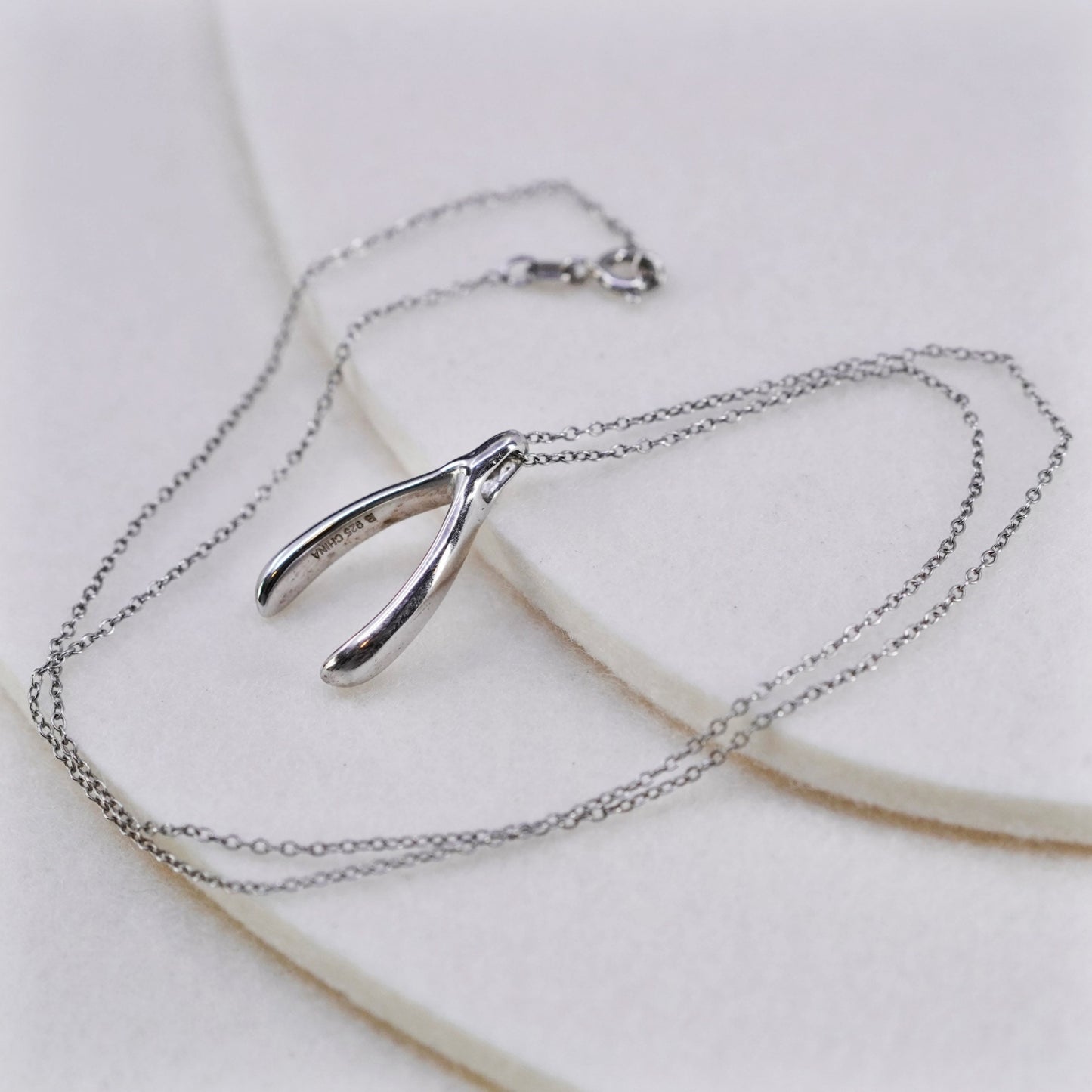 18”, vintage Sterling 925 silver handmade circle necklace with wishbone pendant