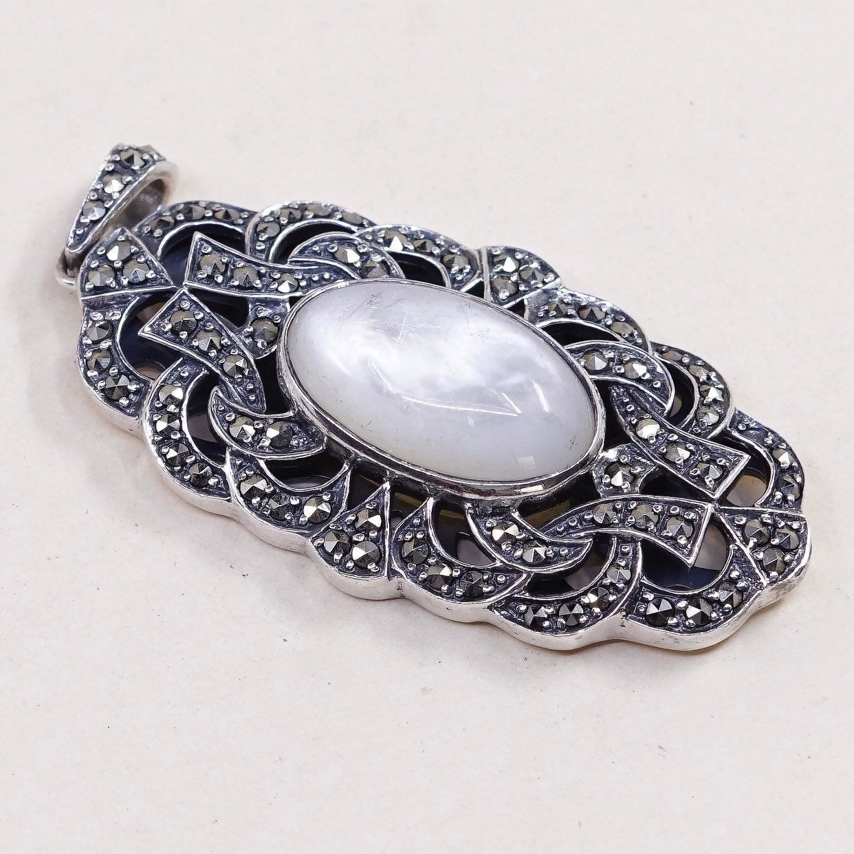 VTG SR sterling silver handmade pendant, mother of pearl w/ marcasite pendant