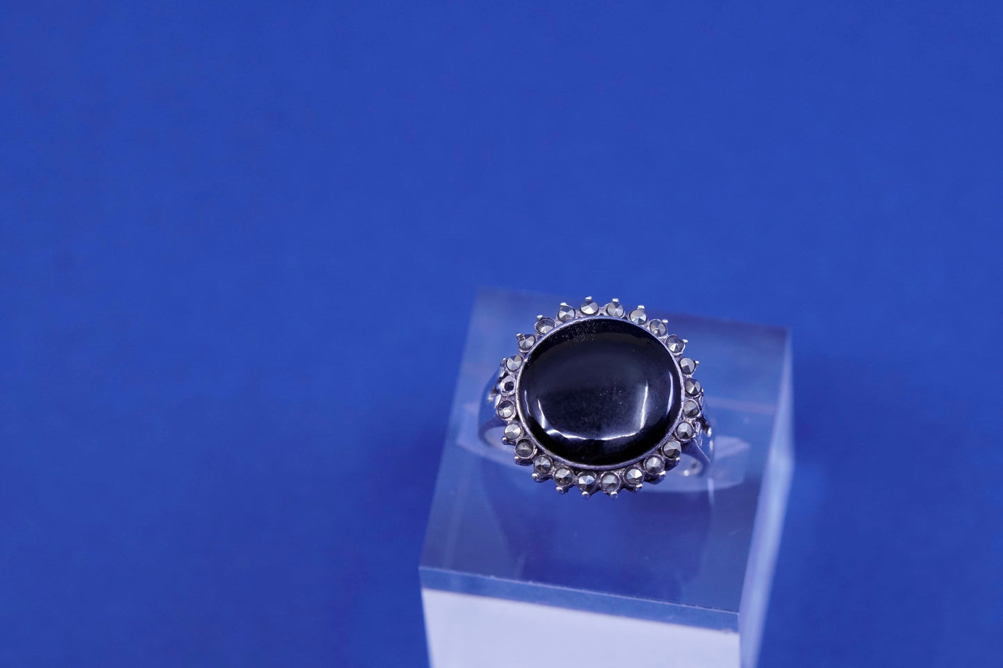 Size 10, vintage Sterling 925 silver handmade ring with obsidian and marcasite