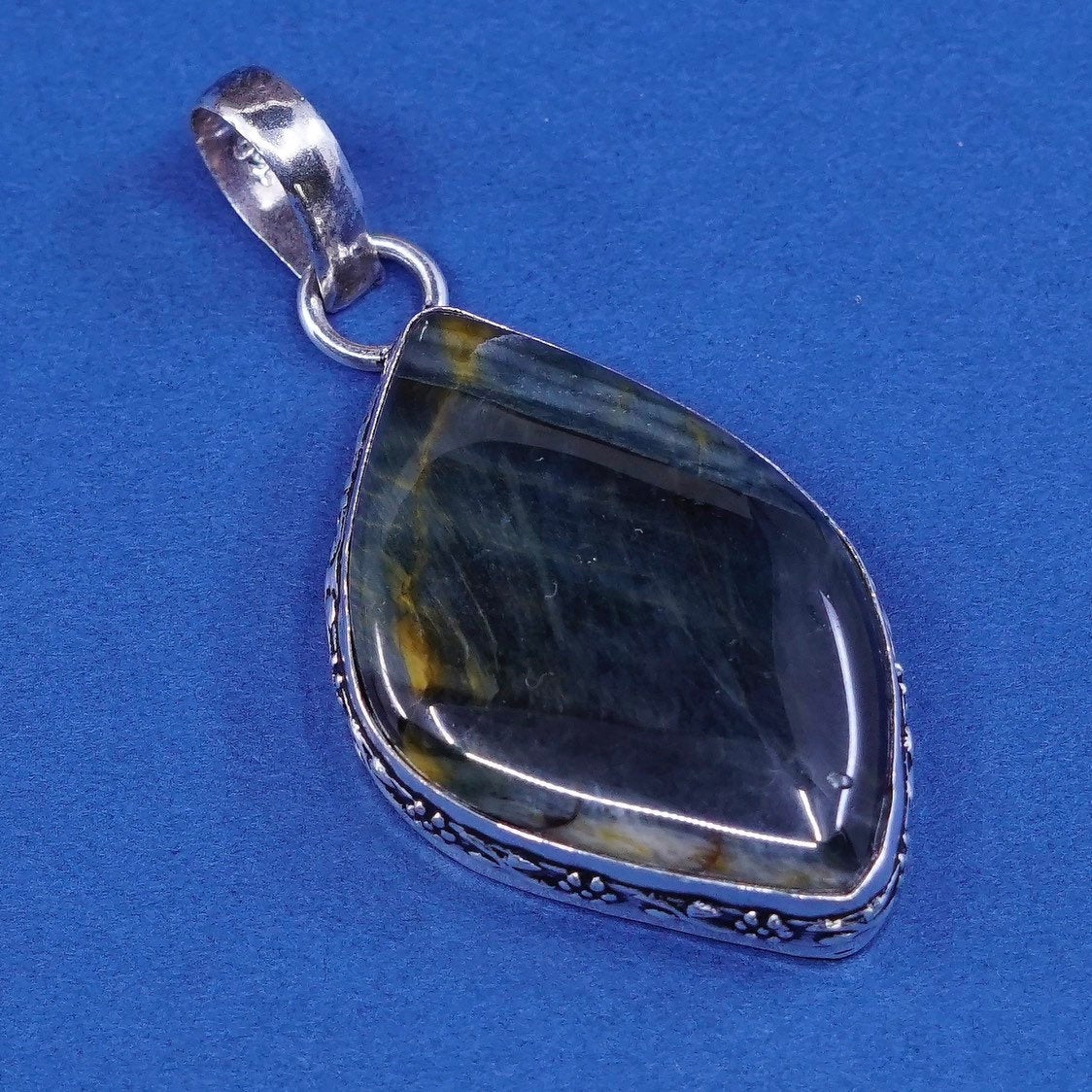 vtg Sterling silver handmade pendant, 925 irregular labradorite, silver tested